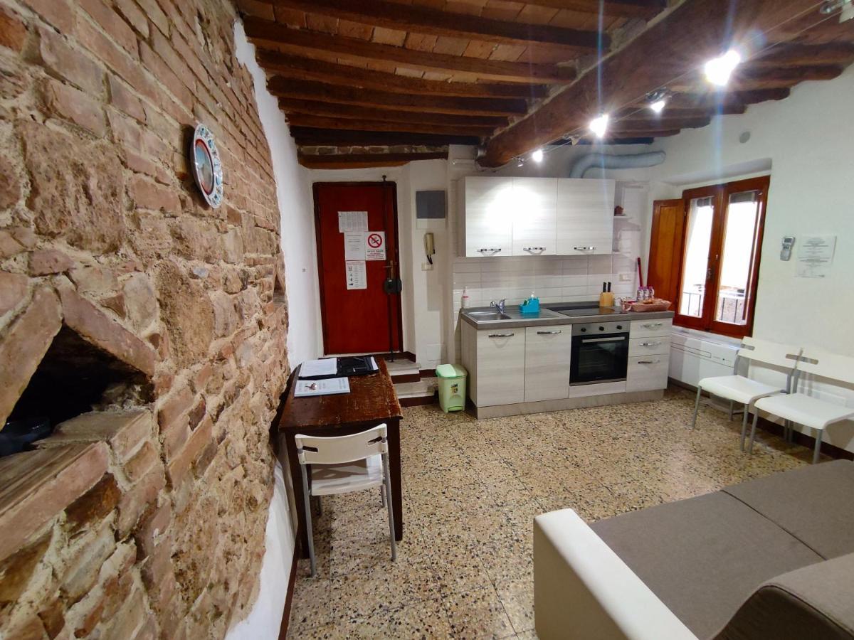 Casa Vicolo Delle Chiavi Poggibonsi Exterior foto