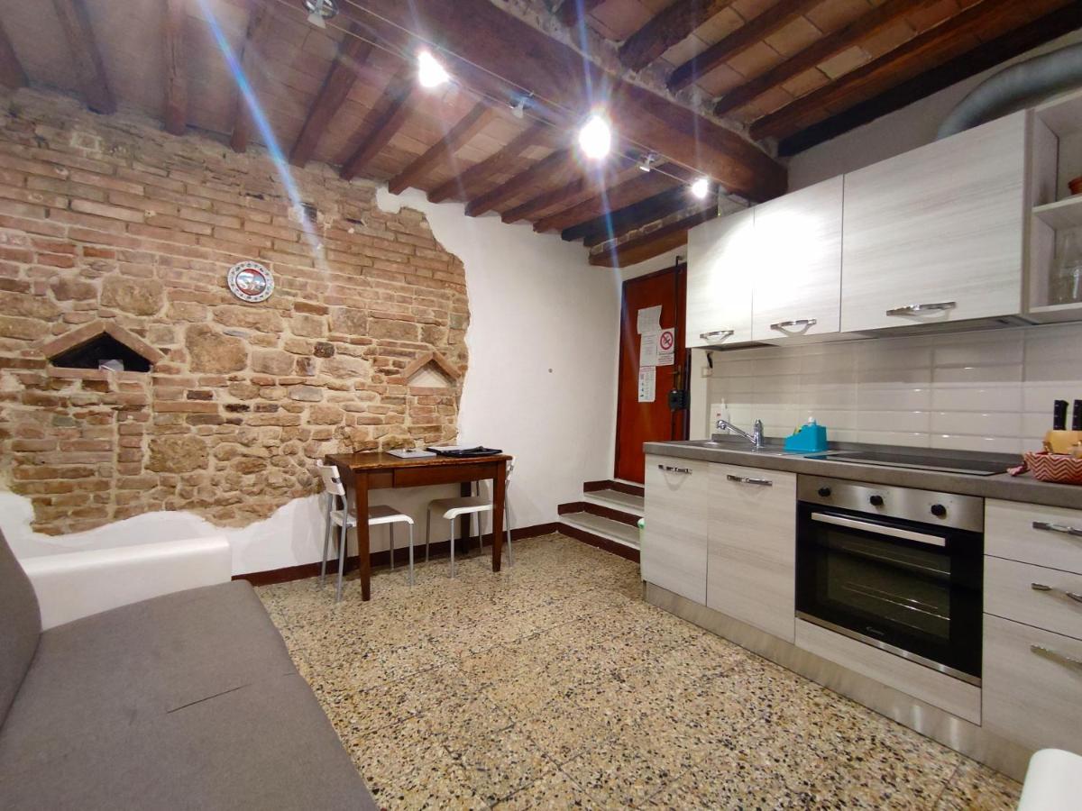 Casa Vicolo Delle Chiavi Poggibonsi Exterior foto